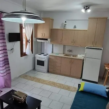 First Floor Near Sea * Flojitá
